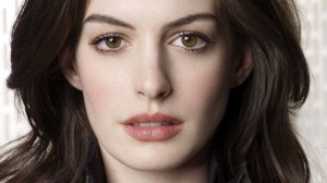 Anne-Hathaway